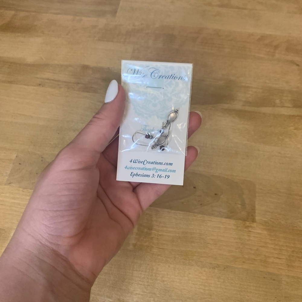 NWT EARRINGS